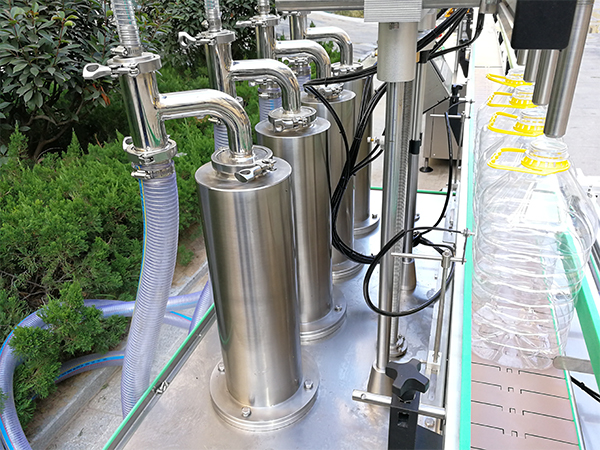 液體農藥灌裝機設備廠家
